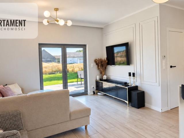 Sprzedam nowoczesny dom z basenem 81 m² w Mogilnie