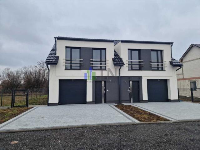 Sprzedam nowoczesny dom bliźniak 110 m² z pompa ciepła w Jeszkowicach