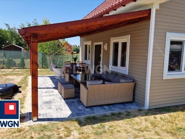 Sprzedam nowoczesny domek letniskowy 70 m² w Rydzewie