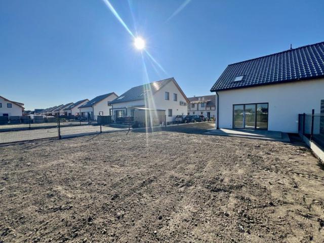 Sprzedam nowoczesny segment 106 m² z ogrodem 360 m² w Stargardzie