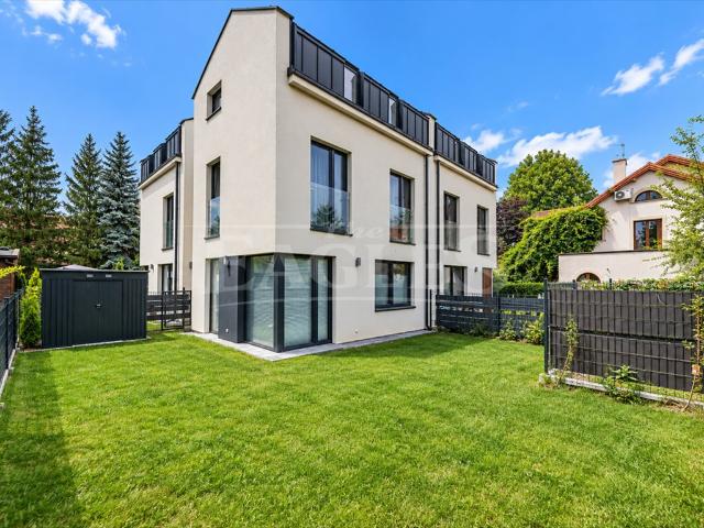 Sprzedam nowoczesny segment 99 m² z ogrodem 100 m² w Ursynowie