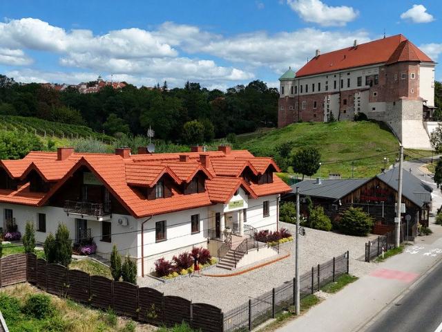 Sprzedam obiekt noclegowy 612 m² w Sandomierzu z ocenami 9,5/10
