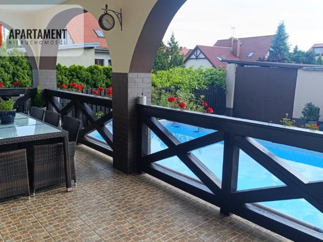 Sprzedam przestronną rezydencję 350 m² w Miliczu