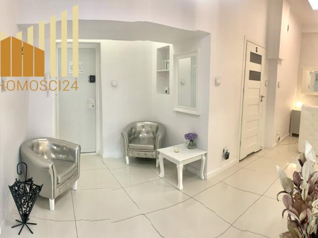 Sprzedam przestronne 43 m² w centrum Warszawy