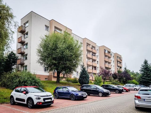 Sprzedam przestronne 4 pokojowe mieszkanie 73 m² w Krakowie