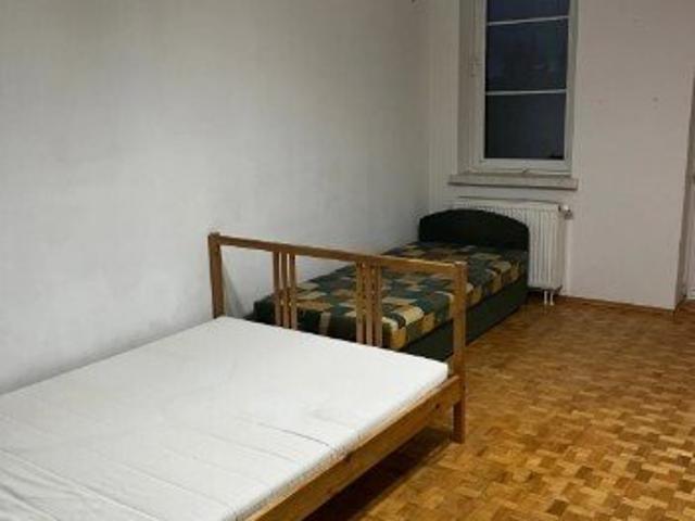 Sprzedam przestronne 55 m² mieszkanie z balkonem w Rembertowie