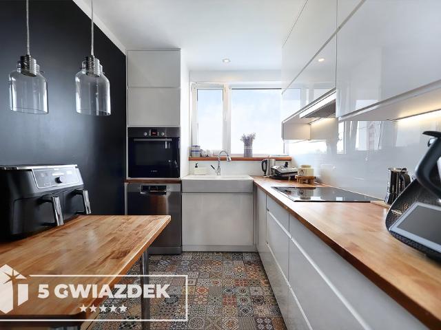 Sprzedam przestronne 63,5 m² mieszkanie z dużym balkonem w Szczecinku