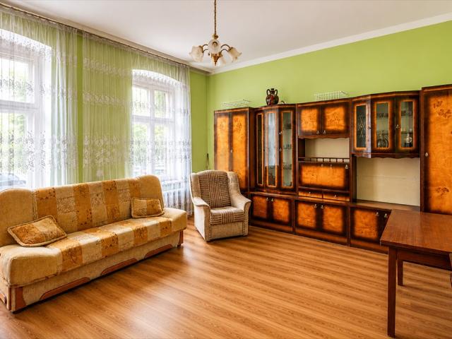 Sprzedam przestronne 62 m² w centrum Legnicy z potencjałem inwestycyjnym