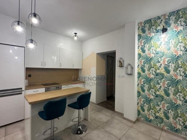 Sprzedam przestronne 64 m² mieszkanie na parterze w Legnicy