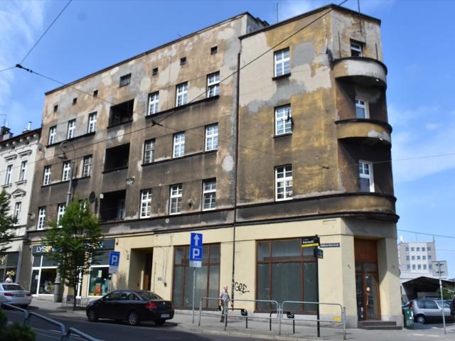 Sprzedam przestronne 100 m² mieszkanie w Katowicach