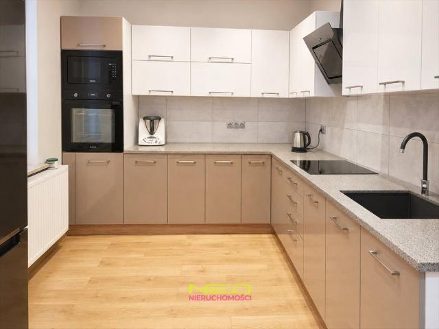 Sprzedam przestronne 110 m² mieszkanie bezczynszowe w Kluczborku