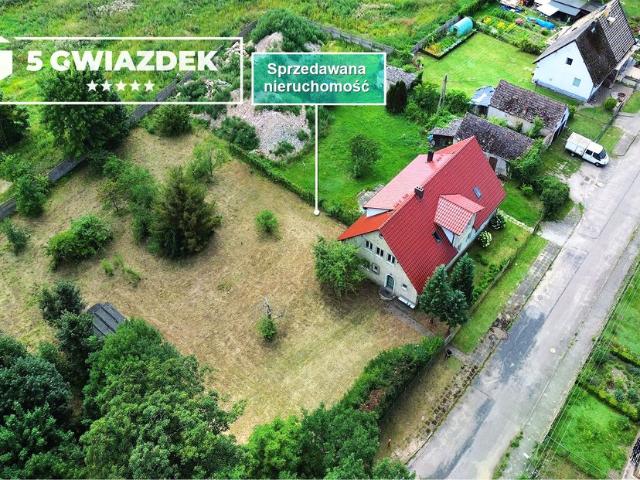 Sprzedam przestronne 151 m² dom z oryginalnym stylem i dużą działką