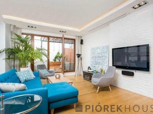 Sprzedam przestronne 165 m² mieszkanie z oranżerią i tarasem