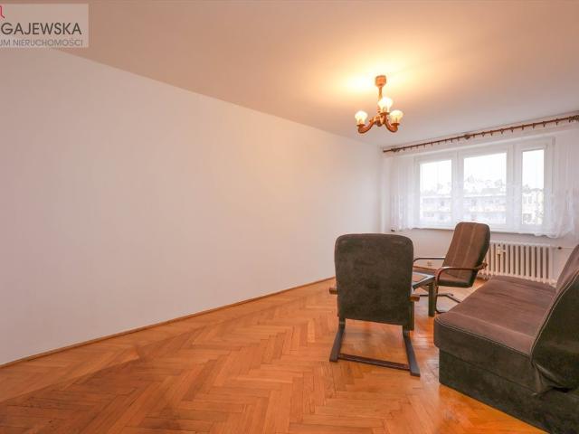 Sprzedam przestronne 2 pokojowe mieszkanie 42,6 m² w centrum Piły