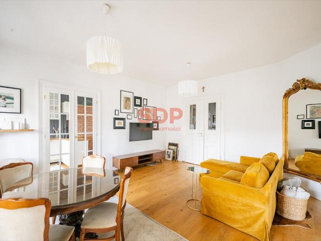 Sprzedam przestronne 3 pokojowe mieszkanie 112 m² w kamienicy