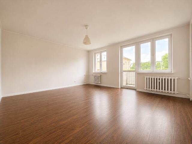 Sprzedam przestronne 3 pokojowe mieszkanie 56,6 m² po remoncie