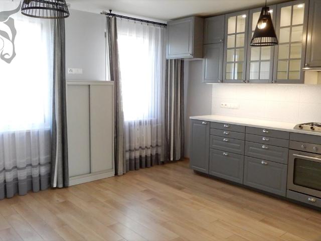 Sprzedam przestronne 3 pokojowe mieszkanie 60 m² z balkonem