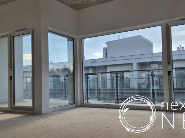 Sprzedam przestronne 3 pokojowe mieszkanie z dużym tarasem 16,51 m²