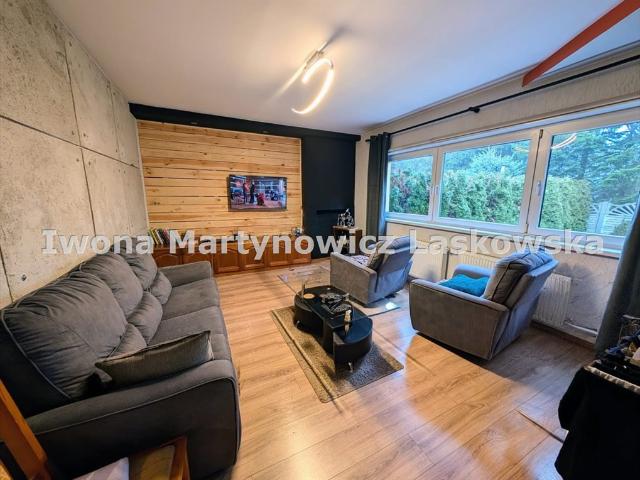 Sprzedam przestronny dom 154 m² z garażem w Lubinie