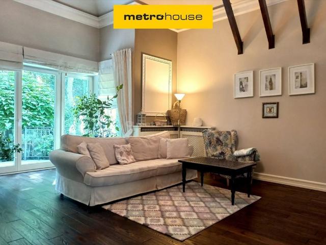 Przestronny dom 260 m² z ogrodem styl Modern Classic