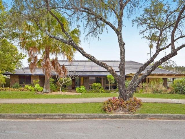 Sprawling 799m2 Block Perfect Starter Home or Investment