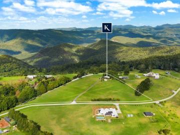 Sprawling Acreage Estate An Oasis of Untapped Potential and Panoramic Views