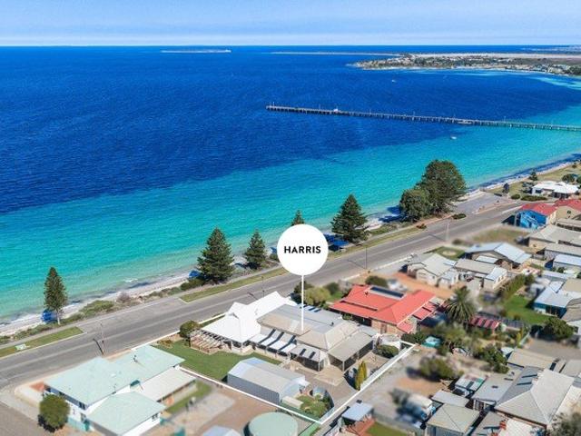 Sprawling beachfront opportunity.