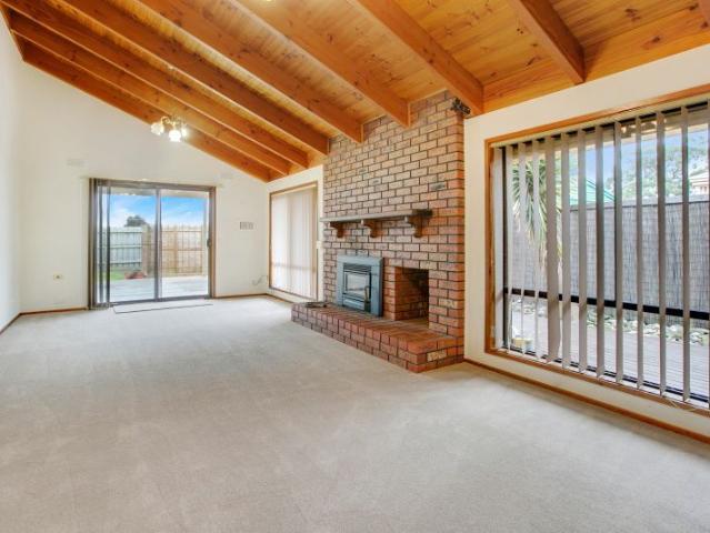 Sprawling Family Home with Vast Entertainer's Deck
