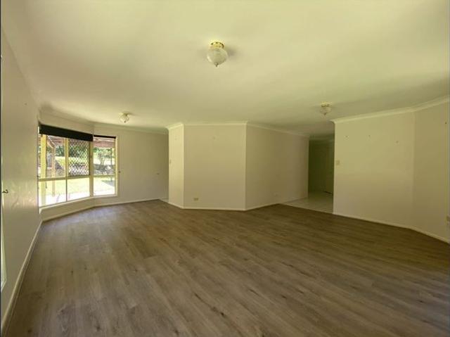 Sprawling Lifestyle Rental on Expansive Acreage