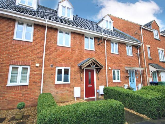 Sprats Barn Crescent, Swindon SN4 3 bed terraced house to rent £1,400 pcm £323 pw