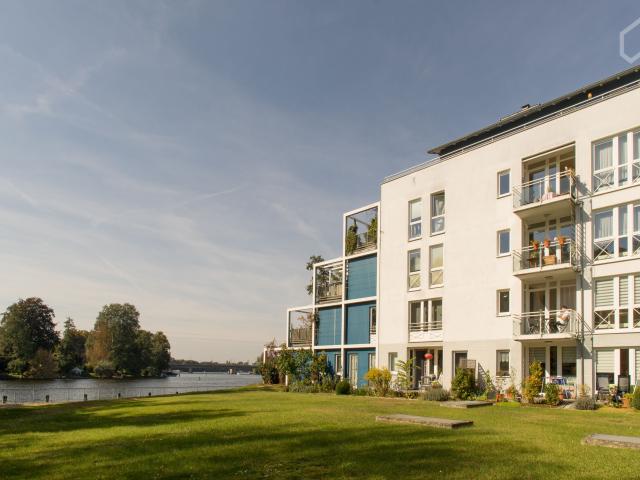 Spree Appartement with park view near Adlershof/Ostkreuz!