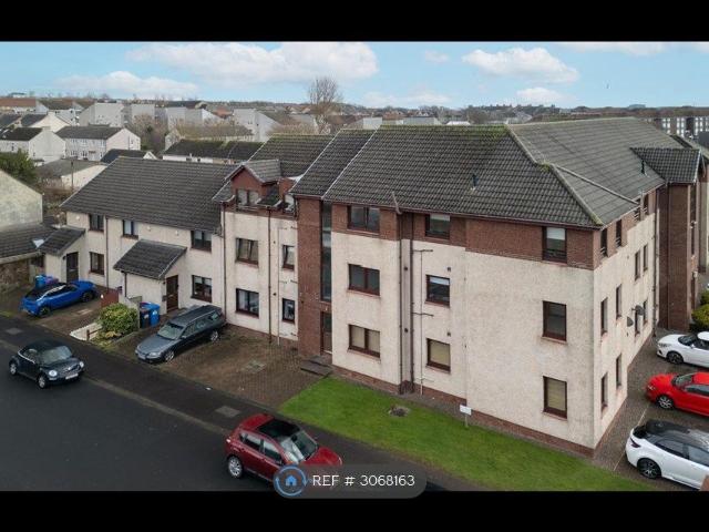 Springvale Court, Saltcoats KA21, 3 bed flat to rent, £850 pcm | PrimeLocation