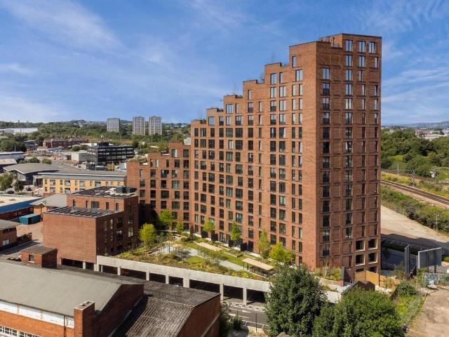Springwell Gardens, Whitehall Road. 1 bed apartment to rent £1,050 pcm £242 pw