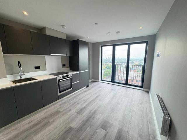 Springwell Gardens, Whitehall Road. 1 bed apartment to rent £900 pcm £208 pw