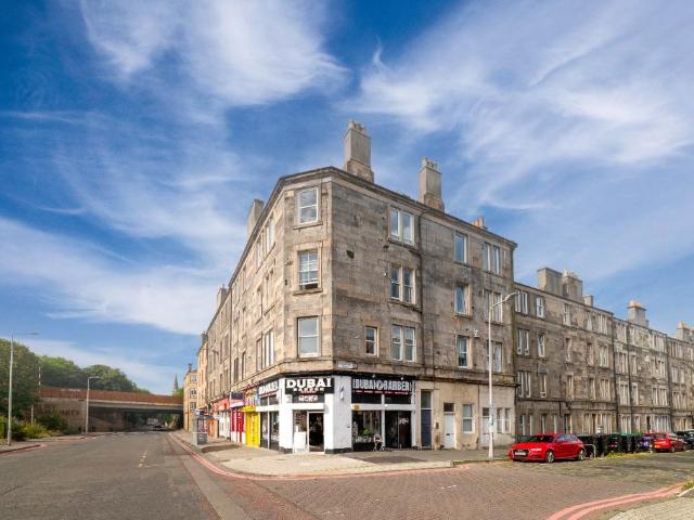 Springwell Place, Dalry, Edinburgh, EH11 1 bed flat to rent £1,125 pcm £260 pw