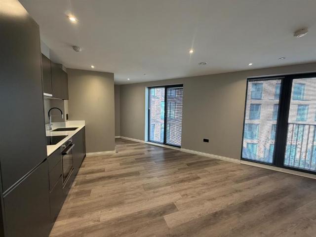 Springwell Road, Leeds LS12 1 bed apartment to rent £975 pcm £225 pw