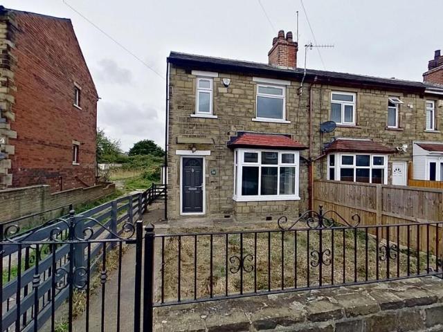 Springwood Avenue BD5 3 bed semi detached house to rent £1,000 pcm £231 pw