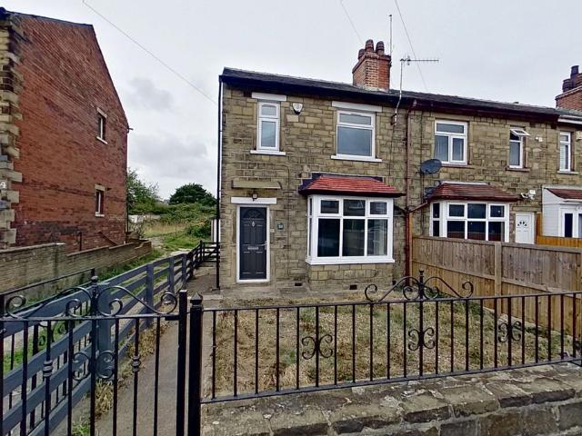 Springwood Avenue, Bradford BD5, 3 bed semi detached house to rent, £1,000 pcm | PrimeLocation