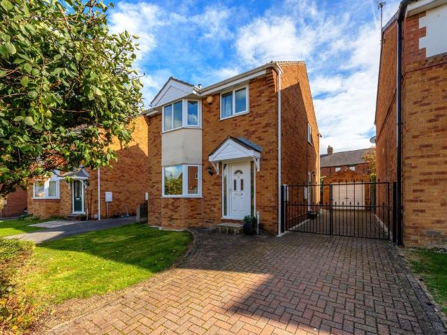 Springwood View, Penistone, Sheffield S36, 3 bed detached house to rent, £1,250 pcm | PrimeLocation