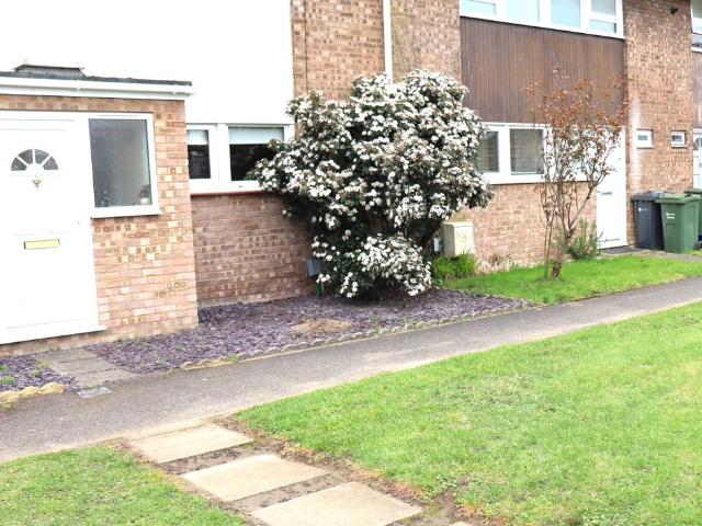 Spring Court, Guildford GU2, 3 bed terraced house to rent, £1,950 pcm | PrimeLocation