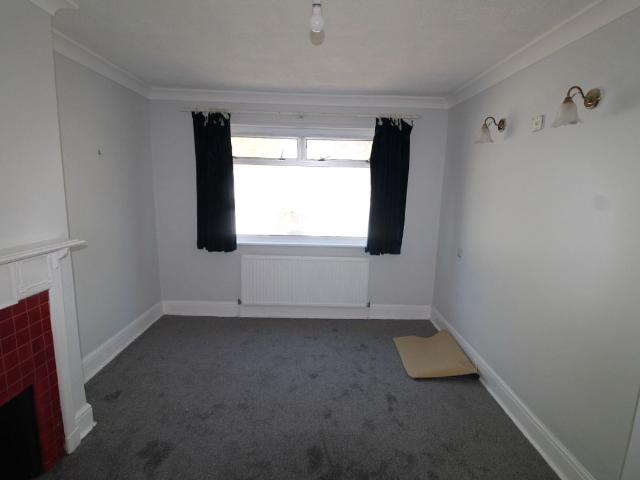 Spring Grove Crescent, Hounslow TW3, 3 bed terraced house to rent, £2,200 pcm | PrimeLocation
