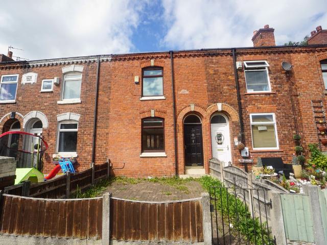 Spring Grove, Ince, Wigan, Greater Manchester WN1, 2 bed terraced house to rent, £875 pcm | PrimeLocation