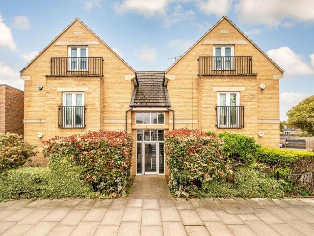 Spring Grove Road, Isleworth TW7, 2 bed flat to rent, £1,850 pcm | PrimeLocation