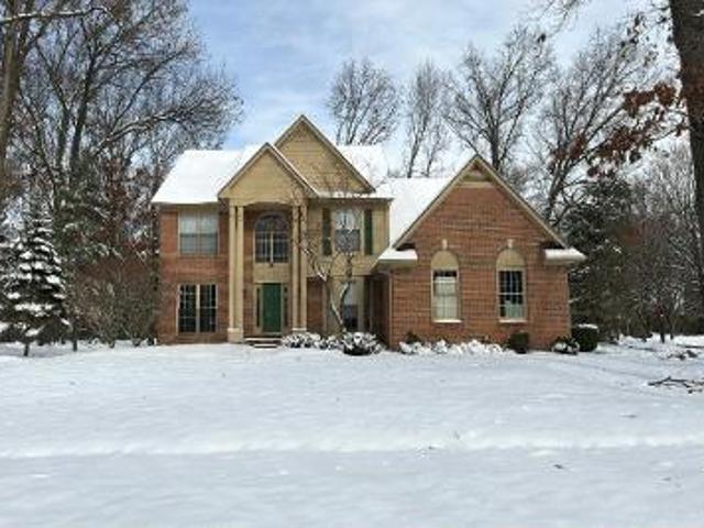Spring Oak Ct