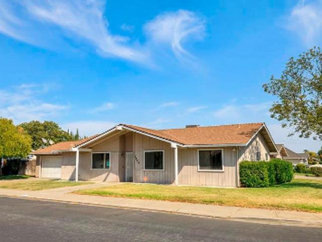 Spring Oak Dr