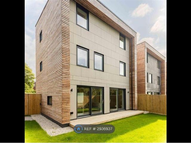 Spring Meadow, Bradford BD11, 4 bed detached house to rent, £2,250 pcm | PrimeLocation