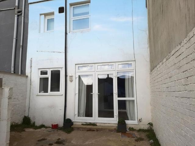 Spring Street, St. Leonards On Sea, TN37 1 bed flat to rent £840 pcm £194 pw