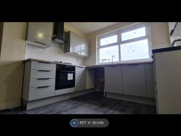 Spring Place, Bradford BD7, 5 bed terraced house to rent, £1,400 pcm | PrimeLocation