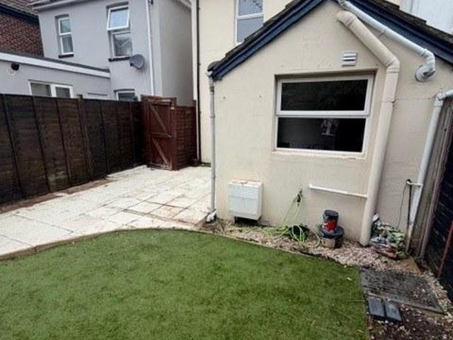 Spring Road, BOURNEMOUTH, BH1 4PS 2 bed end of terrace house to rent £1,400 pcm £323 pw
