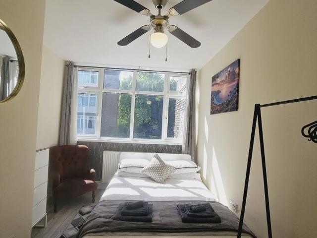Spring Walk, London E1, 5 bed shared accommodation to rent, £1,100 pcm | PrimeLocation